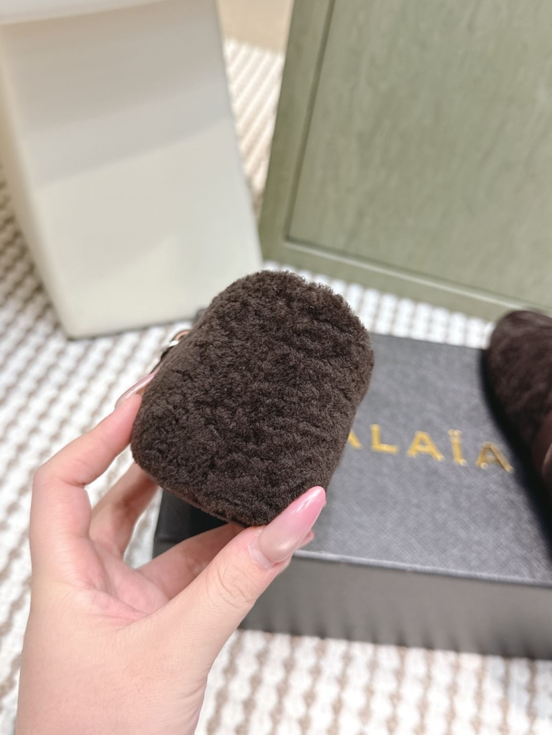 Alaia Flat Shoes